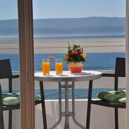 오미스 Anastazija Sea View 아파트 외부 사진