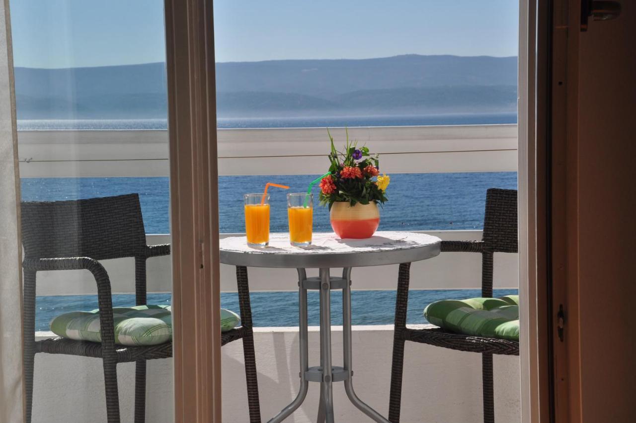 오미스 Anastazija Sea View 아파트 외부 사진