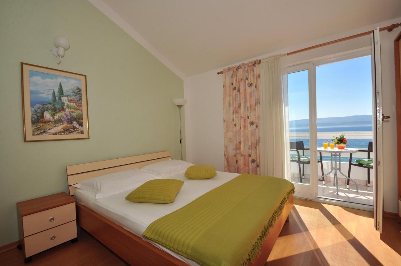 오미스 Anastazija Sea View 아파트 외부 사진