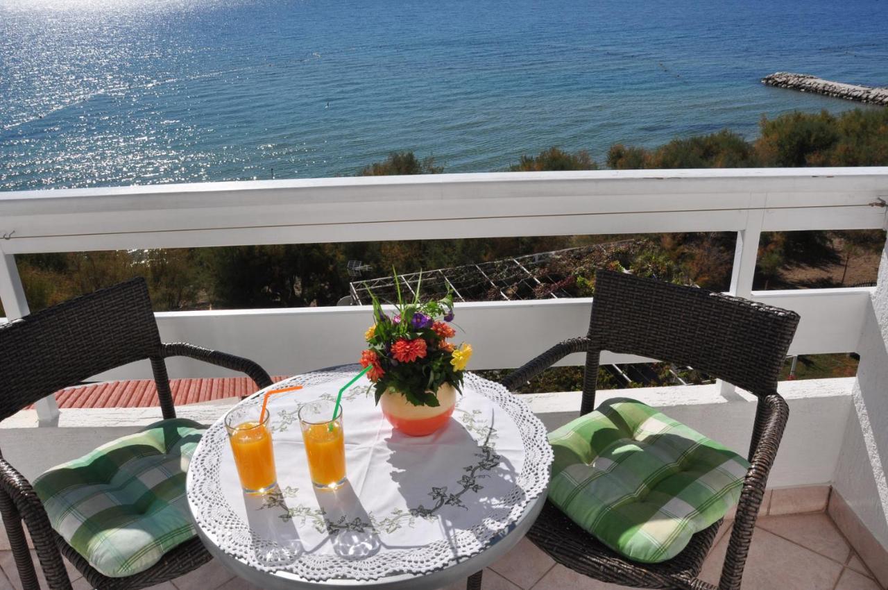 오미스 Anastazija Sea View 아파트 외부 사진
