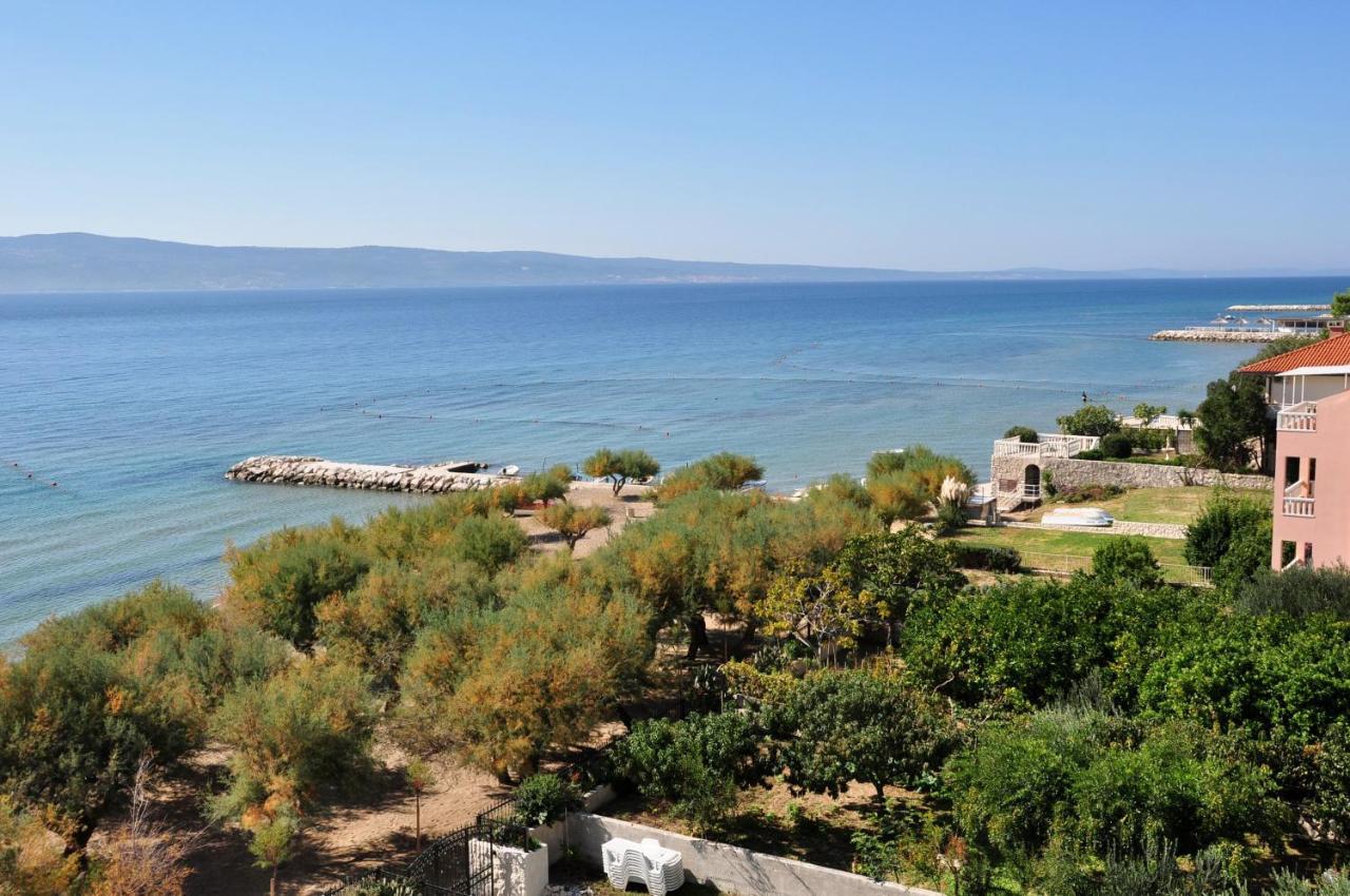 오미스 Anastazija Sea View 아파트 외부 사진