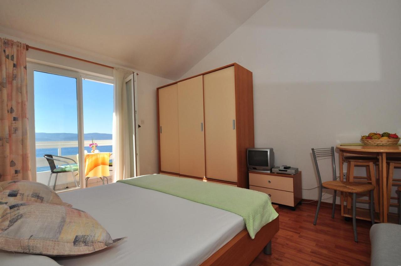 오미스 Anastazija Sea View 아파트 외부 사진