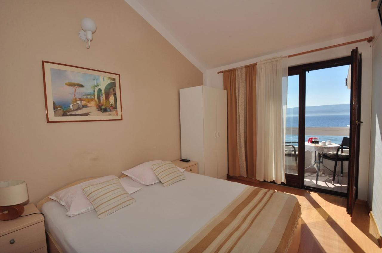 오미스 Anastazija Sea View 아파트 외부 사진